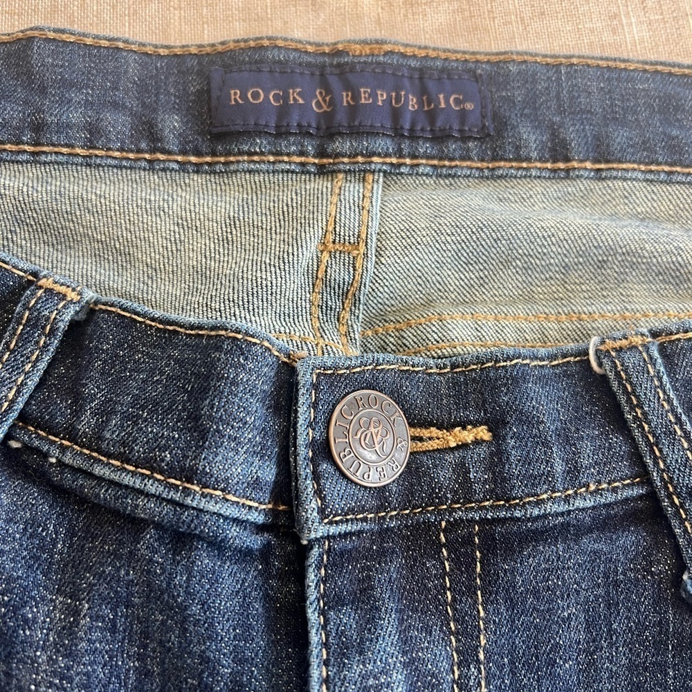 Rock and Republic ladies jeans 10. Perfect condition No stains or imperfections - Picture 9 of 13